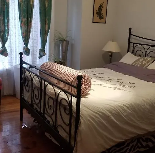 Tina'S Place